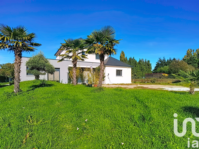 Vente Maison/villa 8 pièces — photo 1