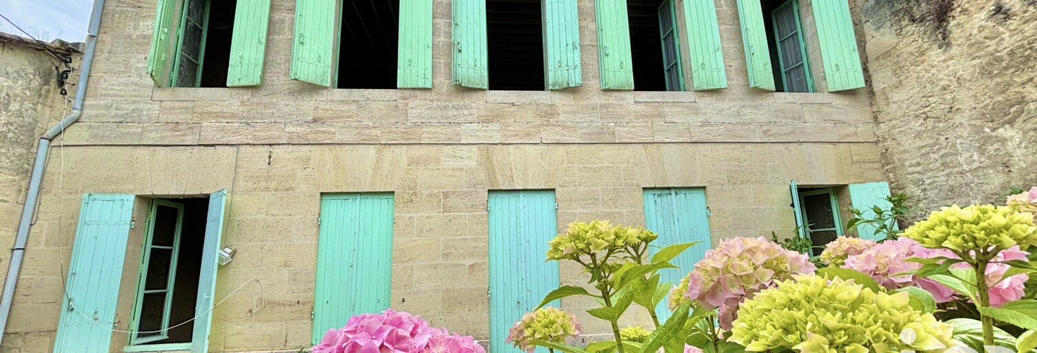 Immeuble  310 m² à vendre à Val de Virvée (33240)