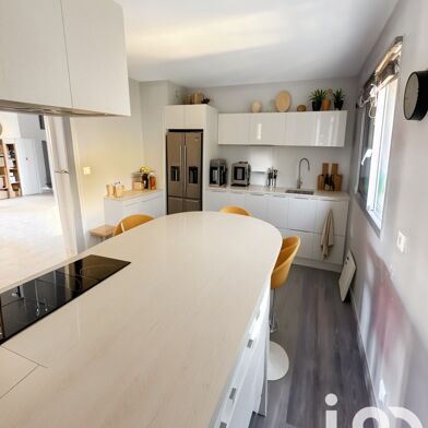 Appartement 5 pièces 255000 €