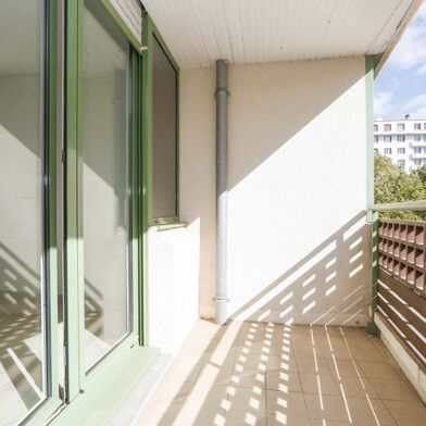 Appartement 4 pièces 317700 €