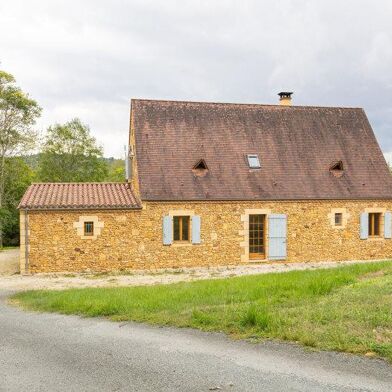 Maison 4 pièces 307110 €