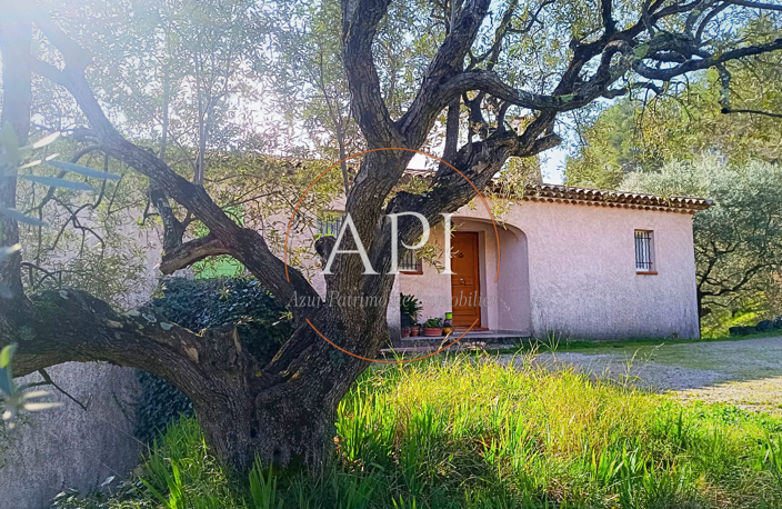 Jolie maison de 130 m2 sur 2800 m2 de terrain à Seillans — photo 2