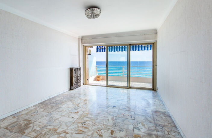 3 PIÈCES FRONT DE MER MENTON LIMITROPHE CARNOLES, TERRASSE, — photo 2