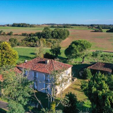 Maison 8 pièces 210000 €