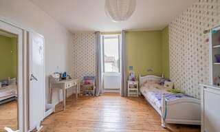 Maison 5 Pièces 182 m² à vendre à Portets (33640)