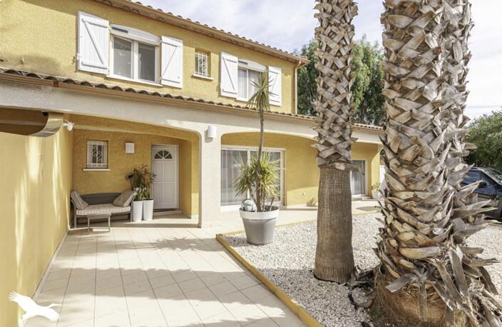 Villa de 5 pièces principales — photo 2