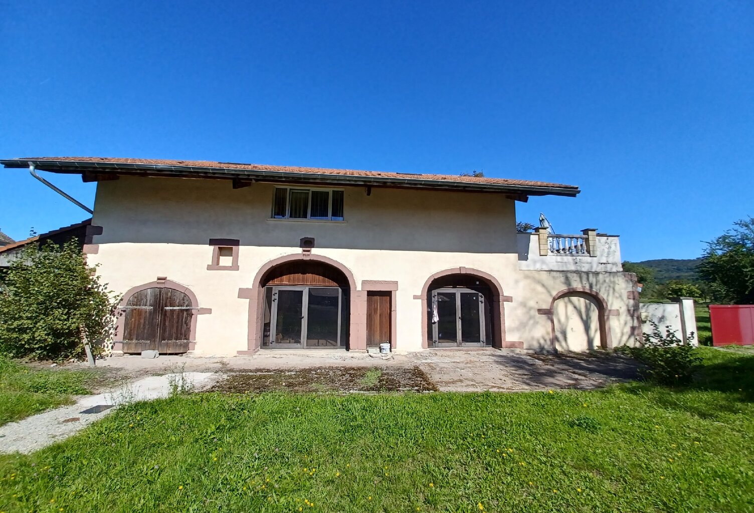Propriété de 321 m² habitables, 6 chambres, piscine, sur plus de 5700 m² de terrain secteur MILLE ETANGS — photo 1