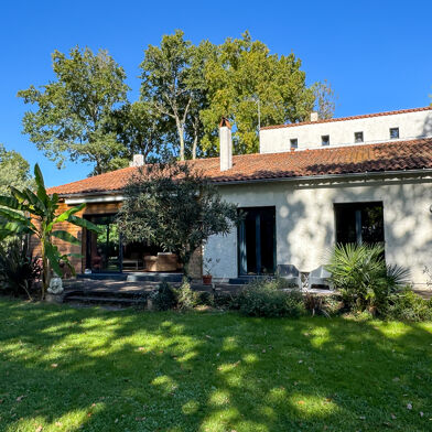 Maison 7 pièces 592800 €