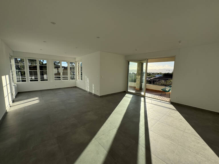 APPARTEMENT DE 122m2 entièrement renové — photo 1