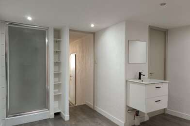 Commerce 2 pièces 375 €