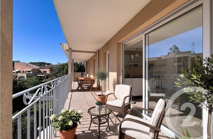 Vente appartement 4 pièces 76 m² Mougins (06250) — photo 2