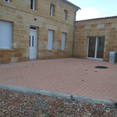 Maison 4 pièces 1050 €