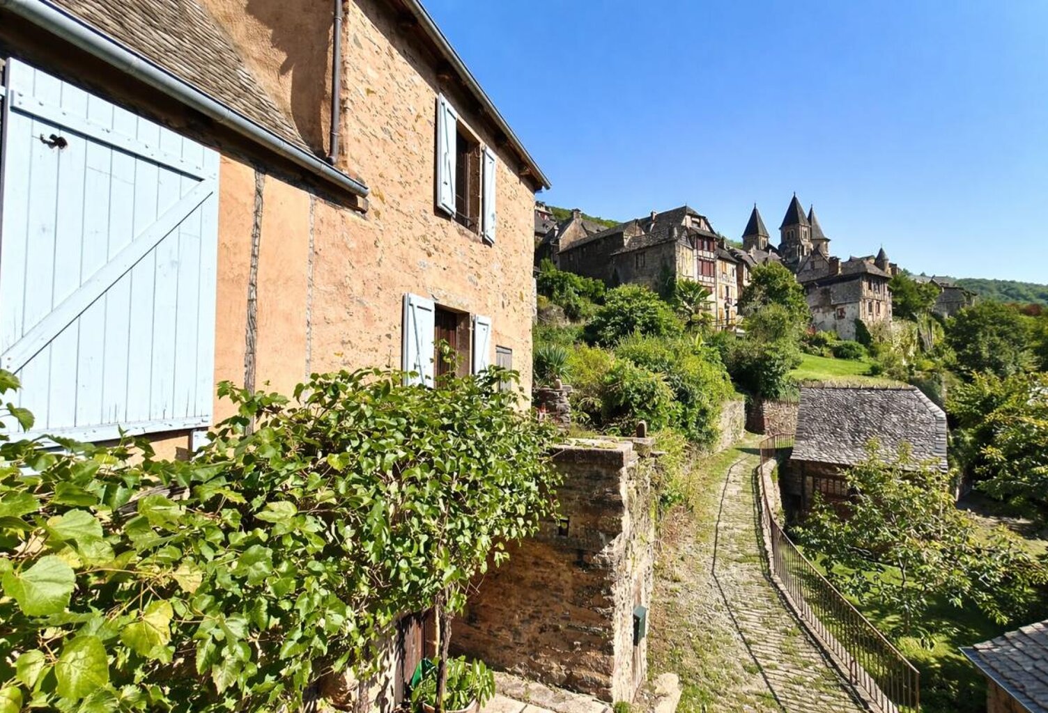 Maison de caractère au cœur de Conques-en-Rouergue ✨ — photo 1
