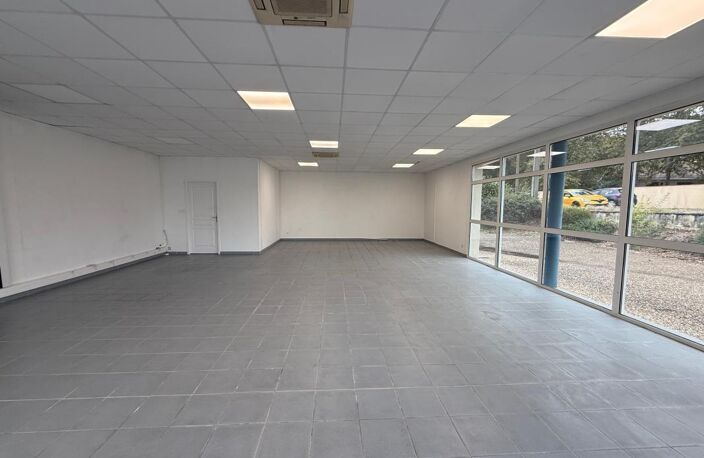 Local commercial à louer - 95.67 m² - MONT-DE-MARSAN — photo 3