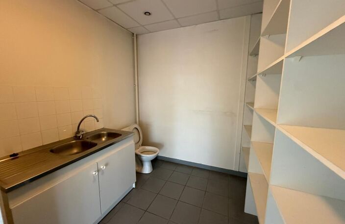 Local commercial à louer - 95.67 m² - MONT-DE-MARSAN — photo 5