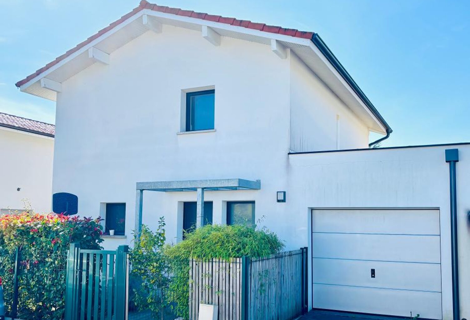 MAISON CONTEMPORAINE AVEC PISCINE - ANGRESSE — photo 1