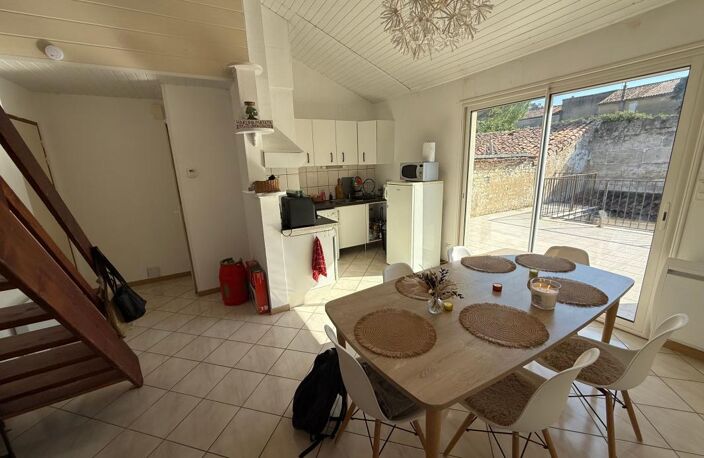 Immeuble de rapport, hyper centre de Jarnac — photo 3