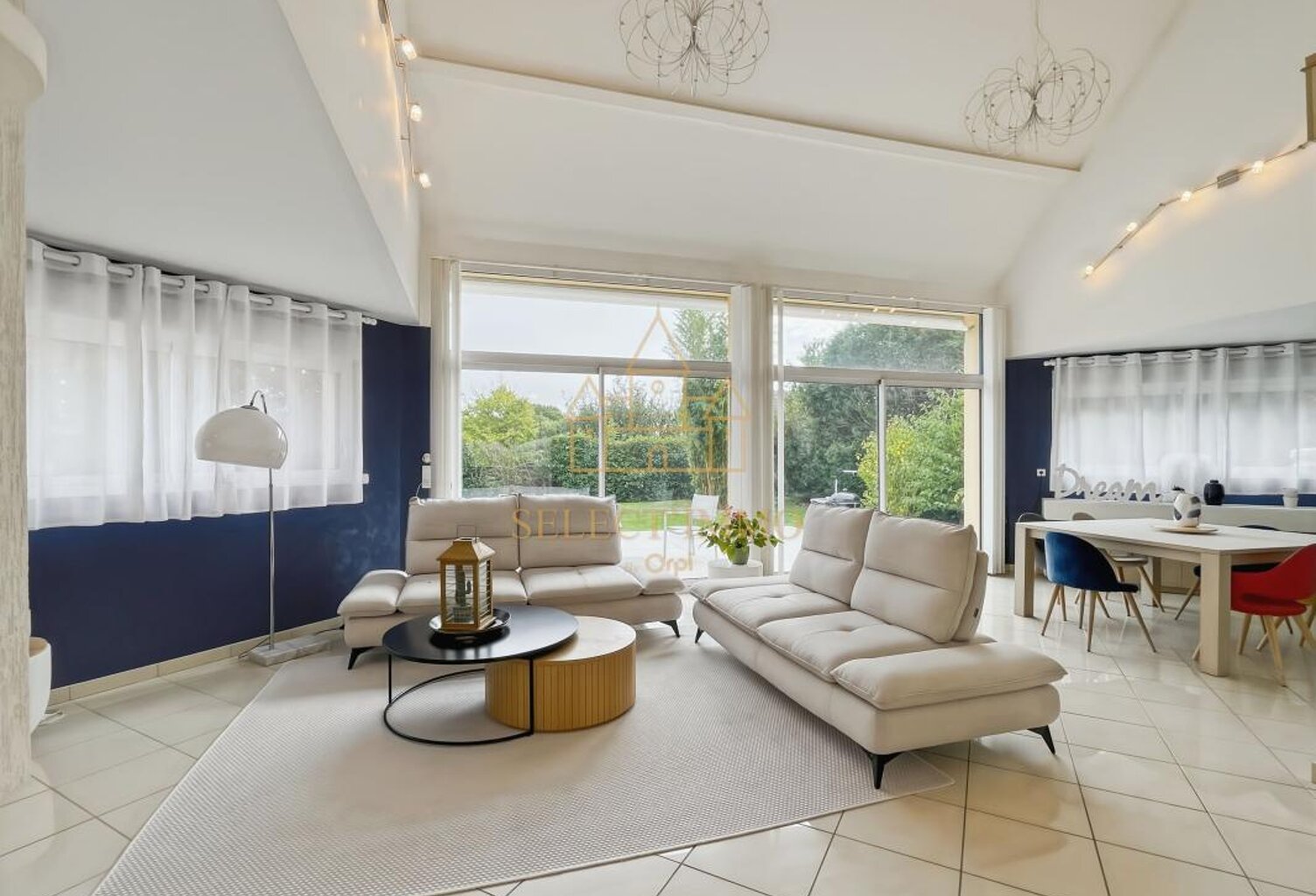 Magnifique maison 220m² et sa dépendance de 40m² à 5 min d'Évreux — photo 1