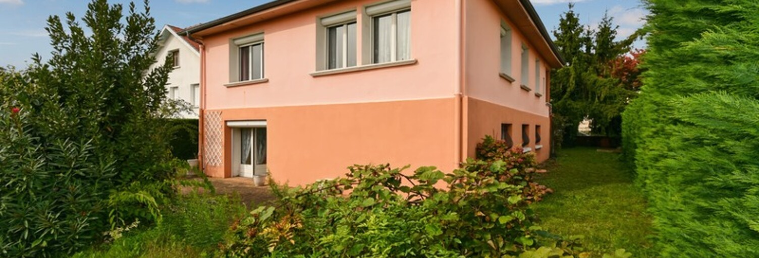 Maison 6 Pièces 202 m² à vendre à Bron (69500)