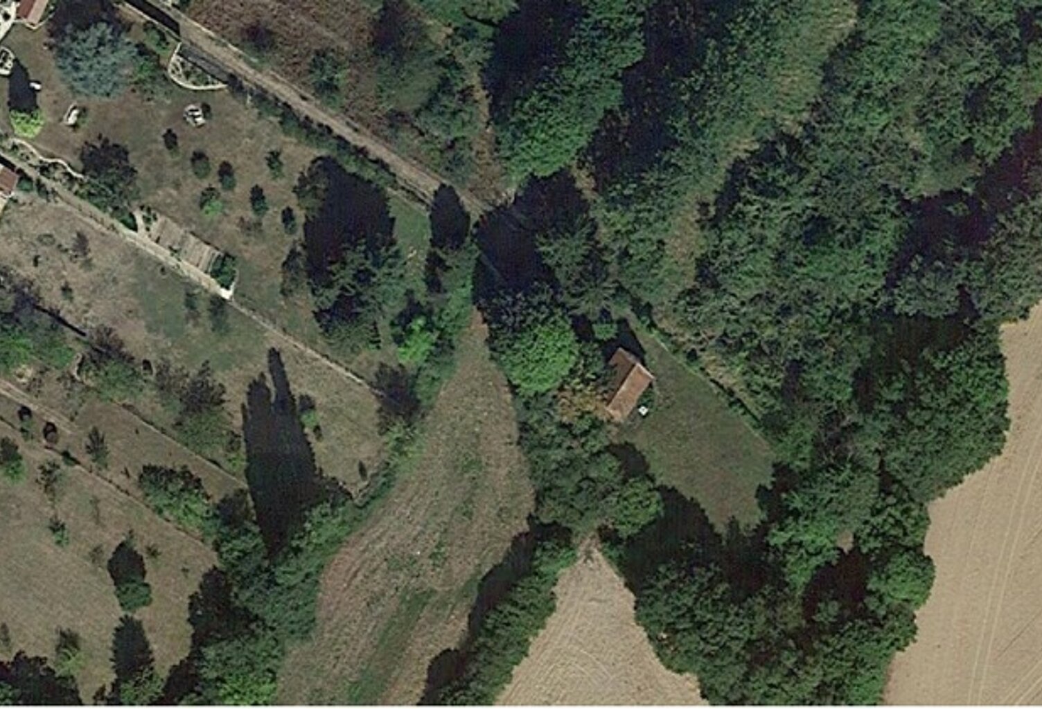 Terrain à vendre de 1195 m² avec grange  CERNOY EN BERRY (45) — photo 1