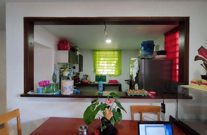 Dpt Guyane (973), à vendre KOUROU- Zone commercial Pariacabo- propriété de 5 logements - Terrain de 447m2 — photo 2