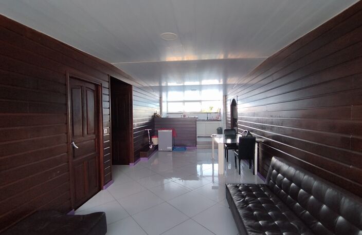 Dpt Guyane (973), à vendre KOUROU- Zone commercial Pariacabo- propriété de 5 logements - Terrain de 447m2 — photo 5