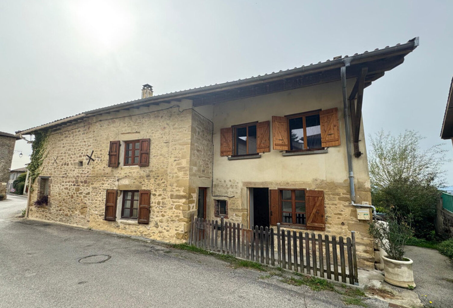 AV maison de village 4 pièces MONTSEVEROUX (38) — photo 1