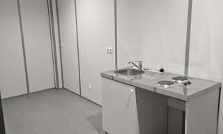 Local industriel  960 m² à louer à Brest (29200)