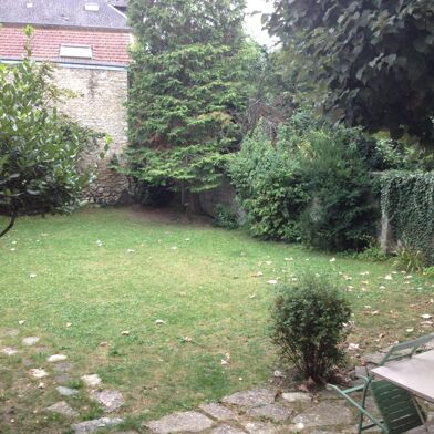 Appartement 3 pièces 700 €