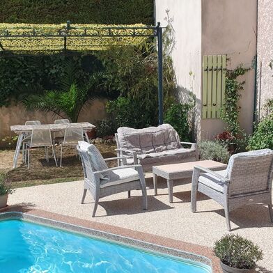 Appartement 1 pièces 900 €