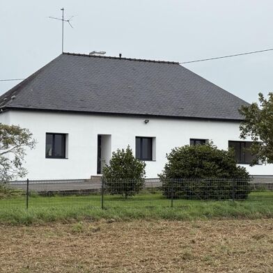 Maison 5 pièces 1330 €