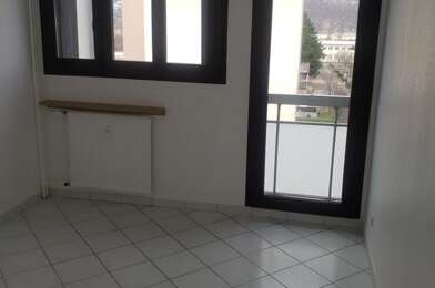 Appartement 2 pièces 700 €