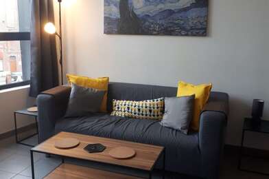 Appartement 3 pièces 910 €