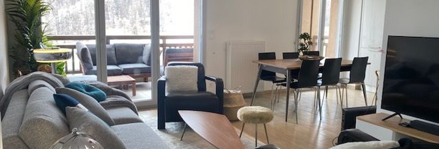 Appartement 3 Pièces 62 m² à louer à Péone (06470)