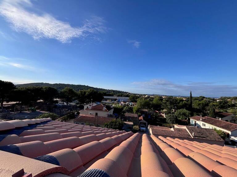 Emplacement exceptionnel. Location de bureaux avec terrasses et un Roof Top 33m². Sanary-Sur-Mer 83110 — photo 1