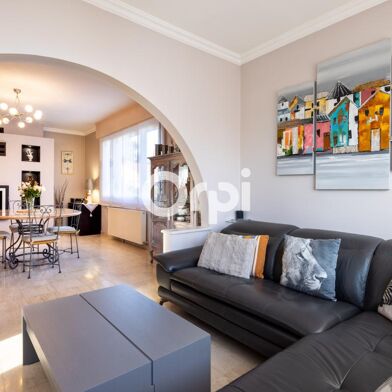 Maison 4 pièces 324490 €