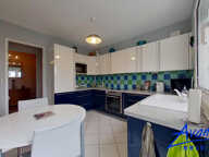 Bel appartement traversant avec loggia, parking et cellier — photo 2