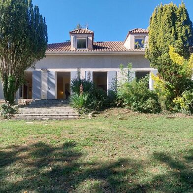 Maison 7 pièces 250000 €