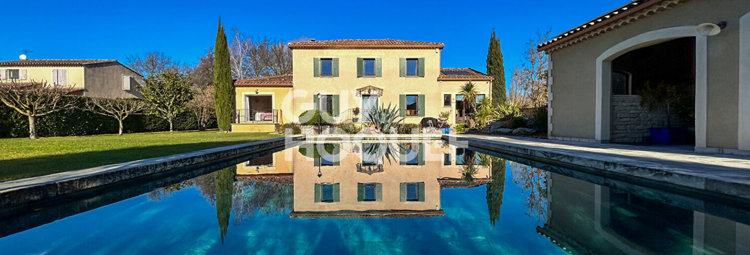 Maison 10 Pièces 250 m² à vendre à Le Thor (84250)