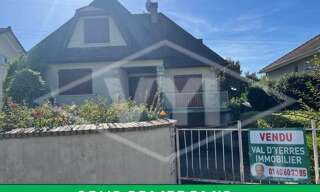 Maison 7 Pièces 140 m² à vendre à Combs-la-Ville (77380)