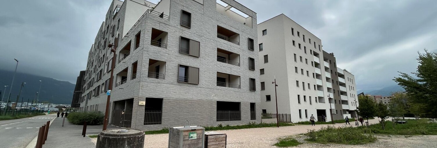 Garage   m² à louer à La Ravoire (73490)