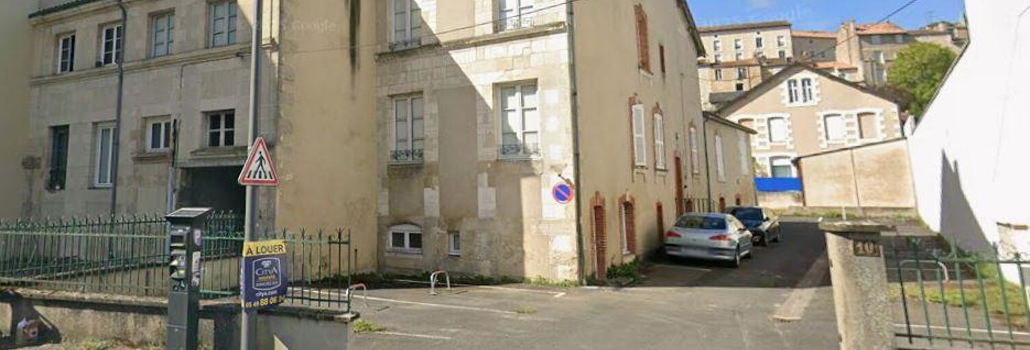 Garage   m² à louer à Poitiers (86000)