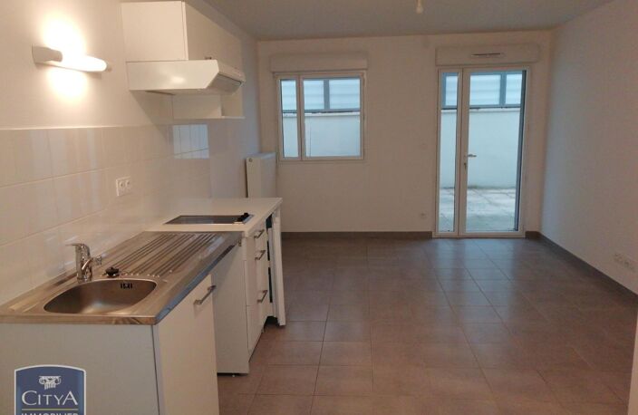 Location appartement 2 pièces 41 m² à Tours (37100) — photo 2