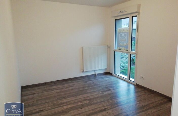 Location appartement 2 pièces 41 m² à Tours (37100) — photo 4