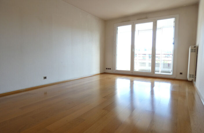 T3 TERRASSE ASCENSEUR GARAGE — photo 3