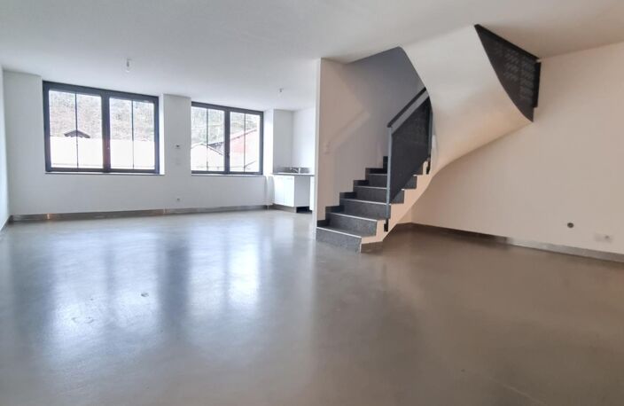 Location appartement 4 pièces 91 m² à Rive-de-Gier (42800) — photo 3