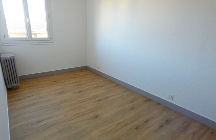 AURILLAC T4 GARAGE — photo 4