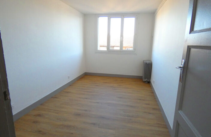 AURILLAC T4 GARAGE — photo 5
