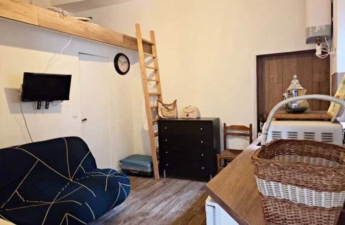 À vendre – Studio lumineux avec mezzanine et parking privatif – — photo 2
