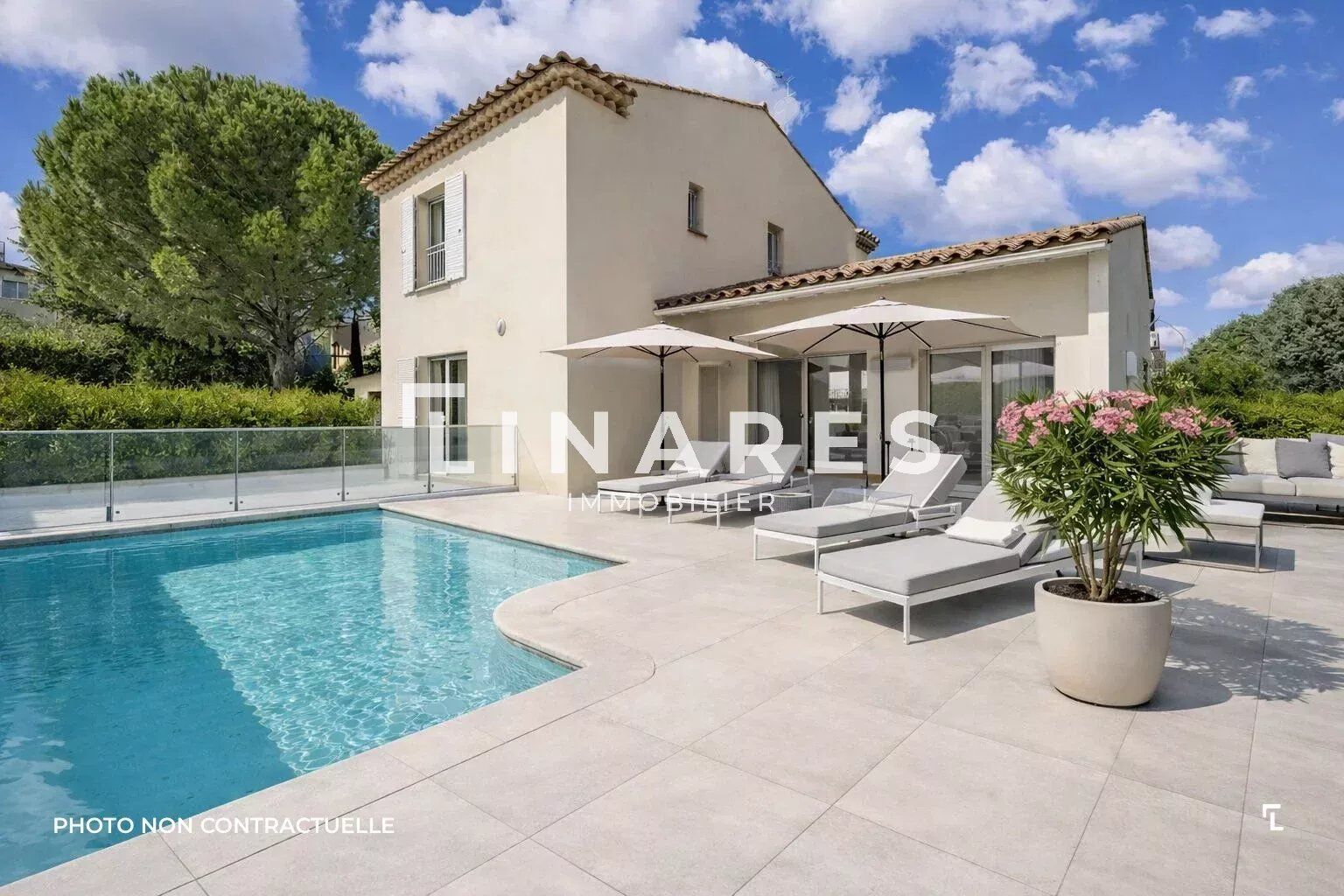 Villa / Maison  T6 à vendre Aix-en-Provence 13100